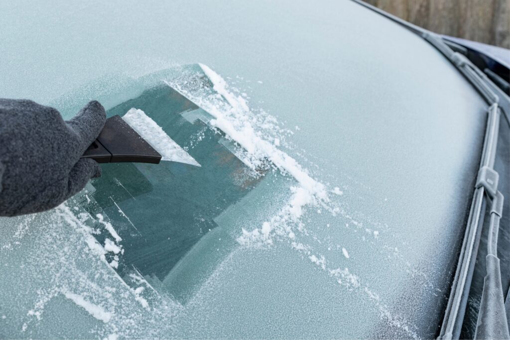 So enteist Du Dein Auto in weniger als fünf Minuten