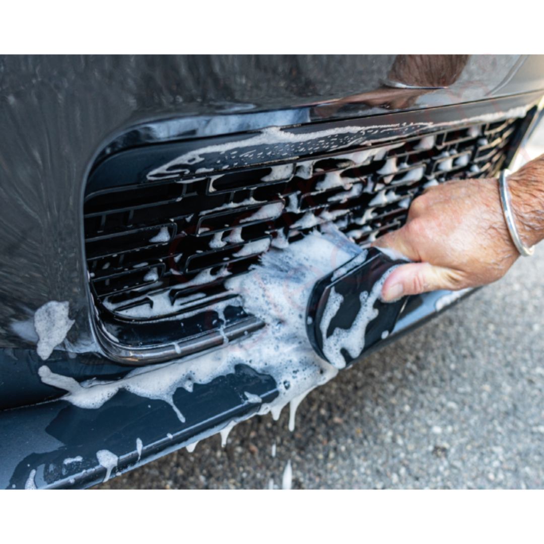 All-Purpose Brush von Alphaline – Vielseitige Reinigungsbürste für Felgen und Radkästen