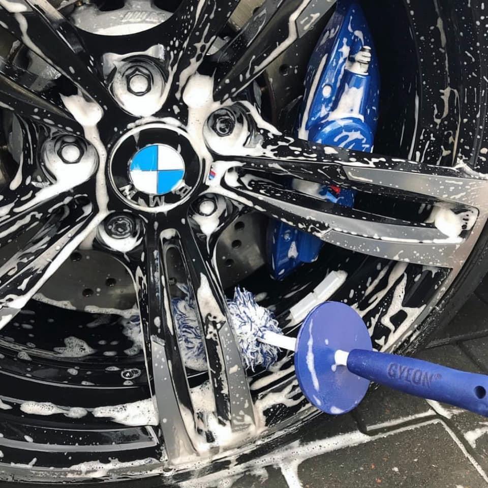 GYEON Q²M WheelBrush