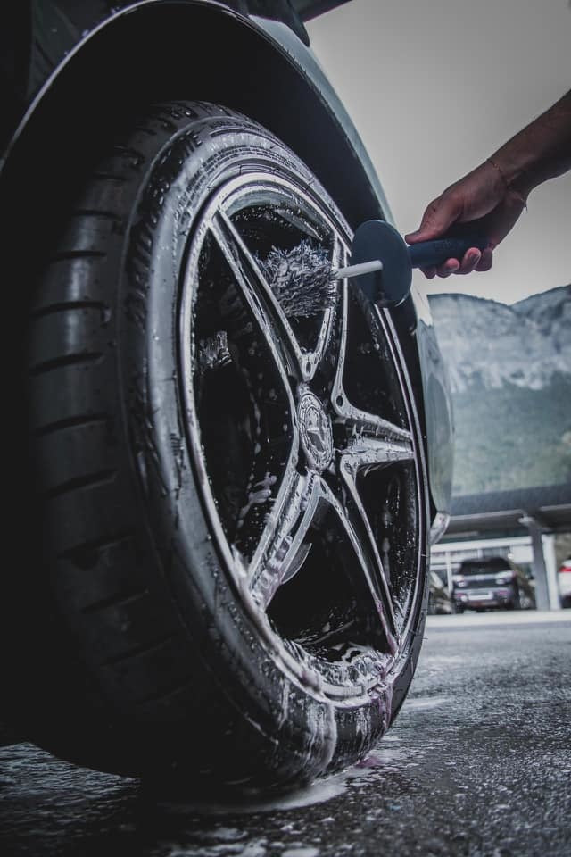 GYEON Q²M WheelBrush