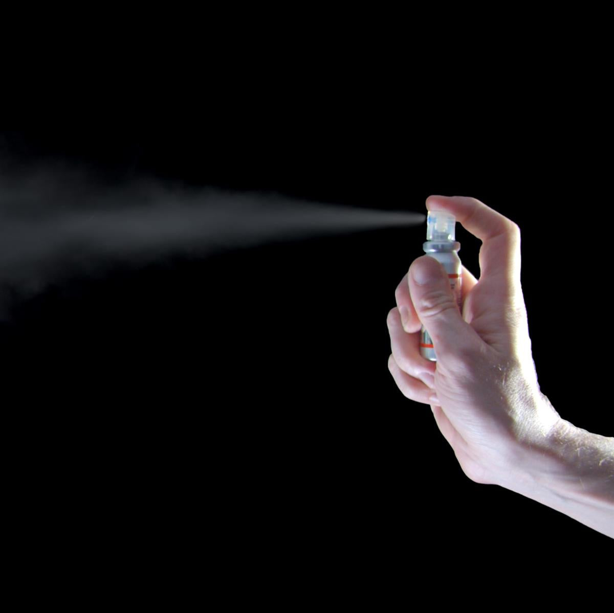 Akut SOS Clean Smoke Off